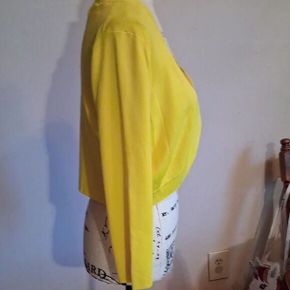 SPENSE Bright Yellow Cropped Cardigan Size Medium - Picture 6 of 8